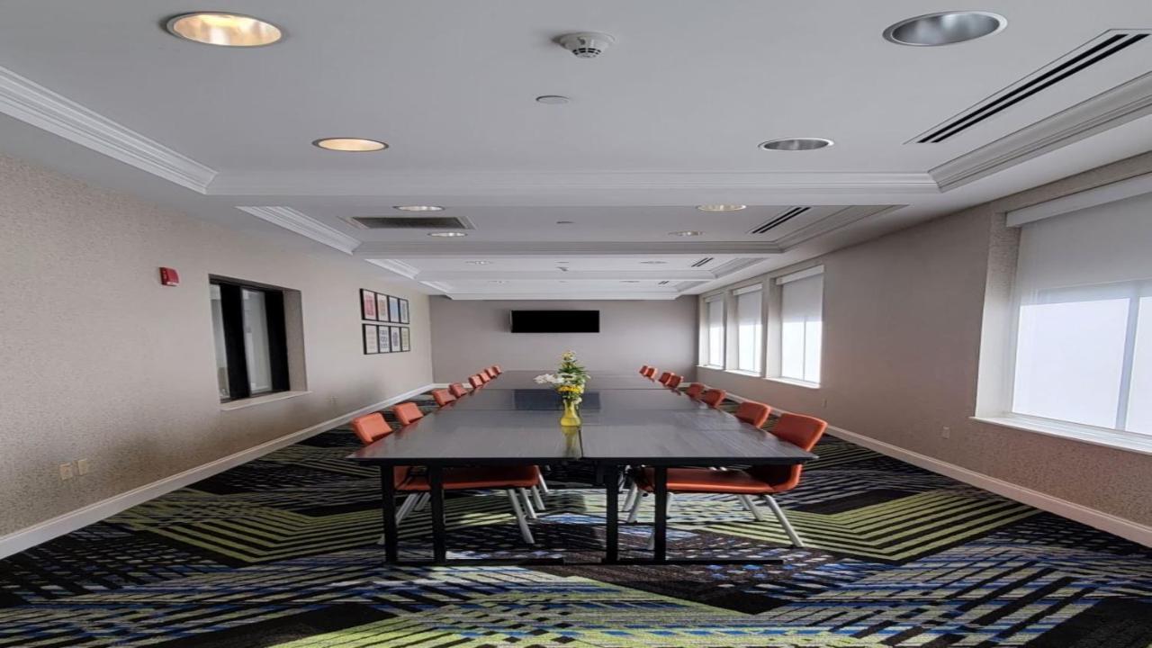 Holiday Inn Express & Suites Williamsport By Ihg Экстерьер фото