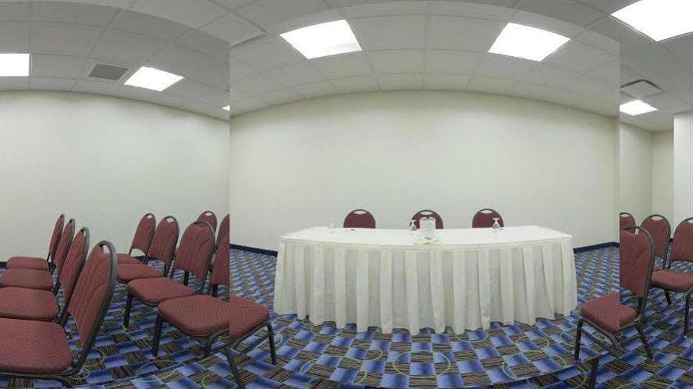 Holiday Inn Express & Suites Williamsport By Ihg Экстерьер фото